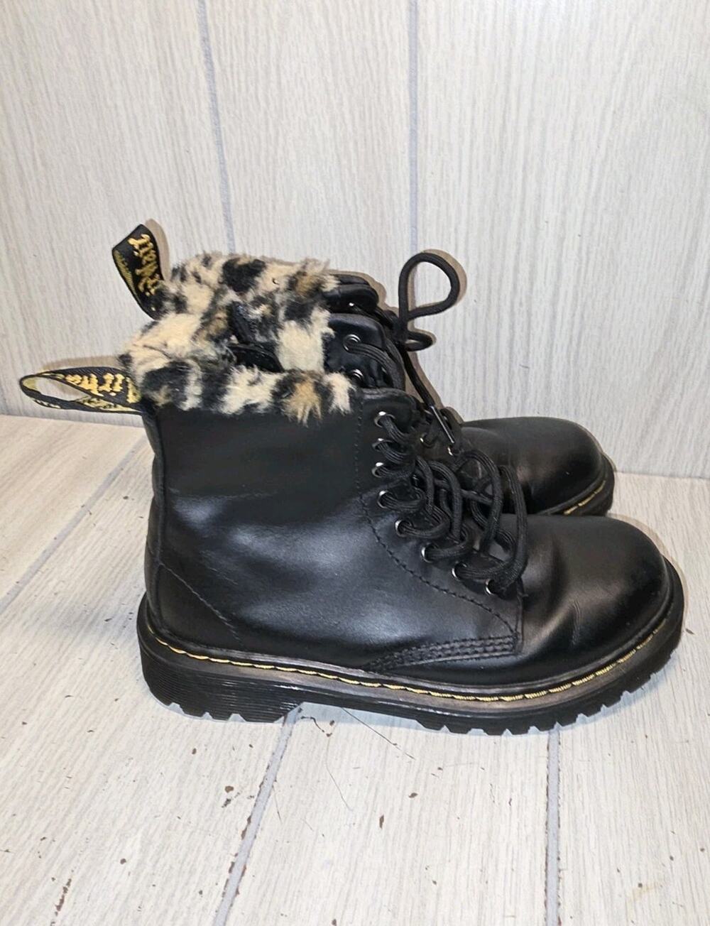 Dr. Martens Serena Leopard Faux Fur Boots Girls Size 1 Doc Martens Side Zip